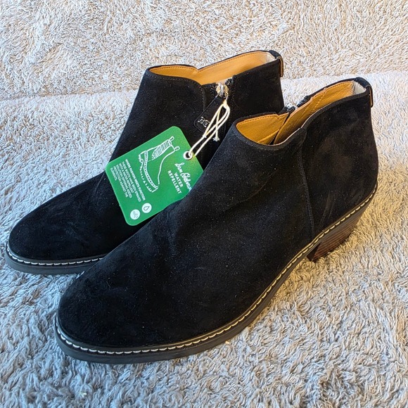 Sam Edelman Black Suede Leather Waterproof Short Ankle Boots Booties 8.5 NEW - Picture 1 of 6